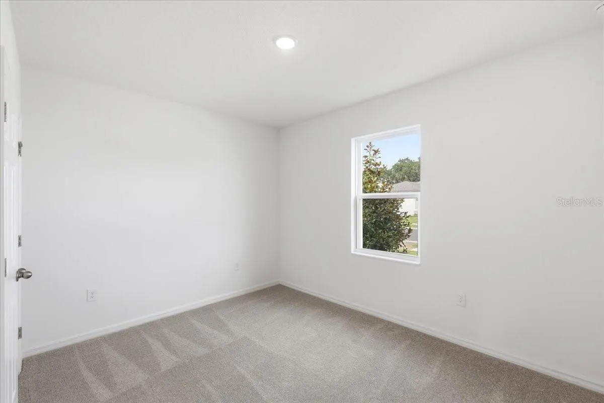 143 BOTTLE BRUSH DR