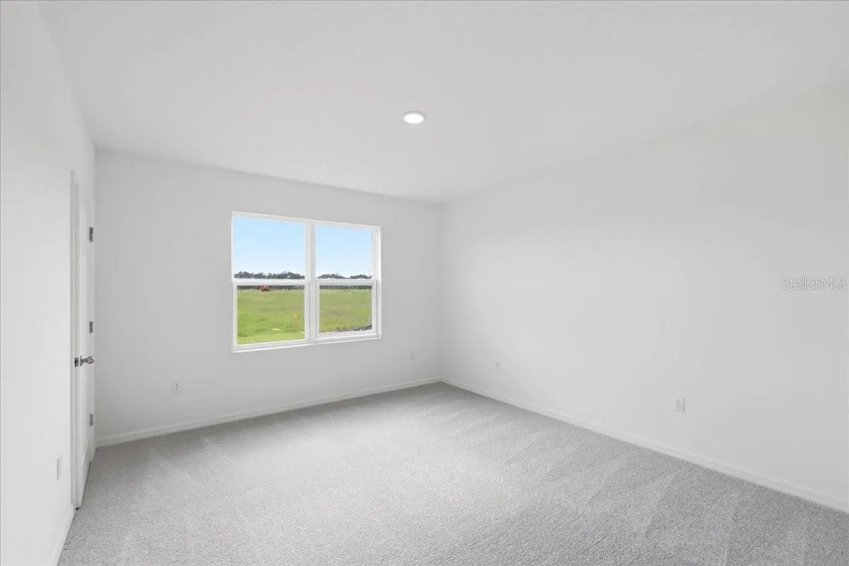 143 BOTTLE BRUSH DR