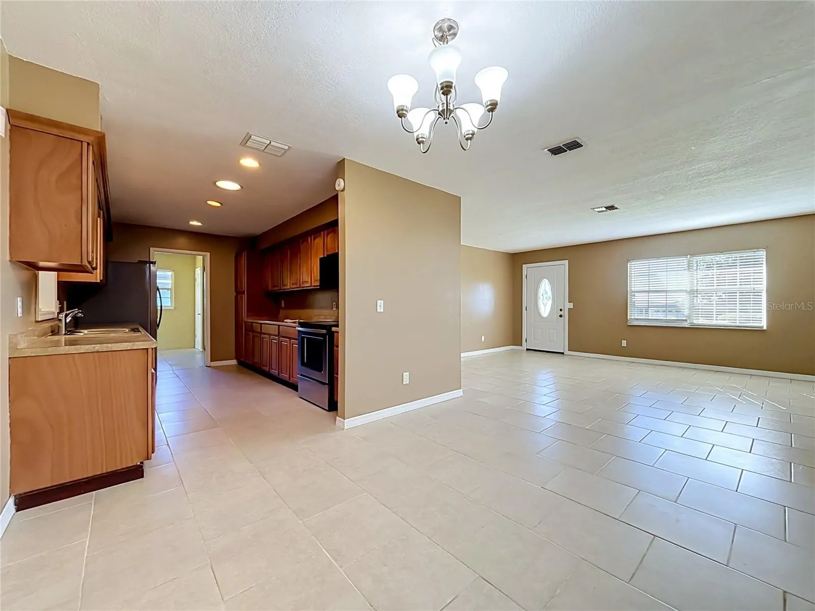 3427 LAKEVIEW DR