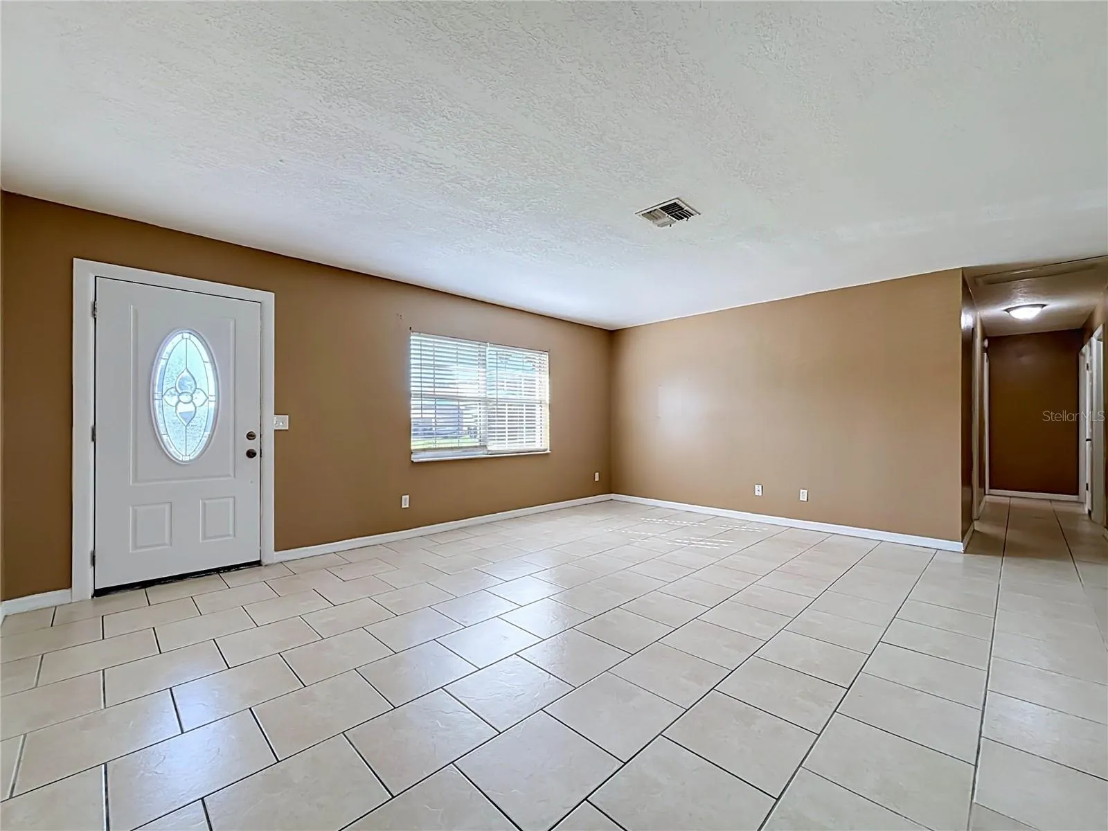 3427 LAKEVIEW DR