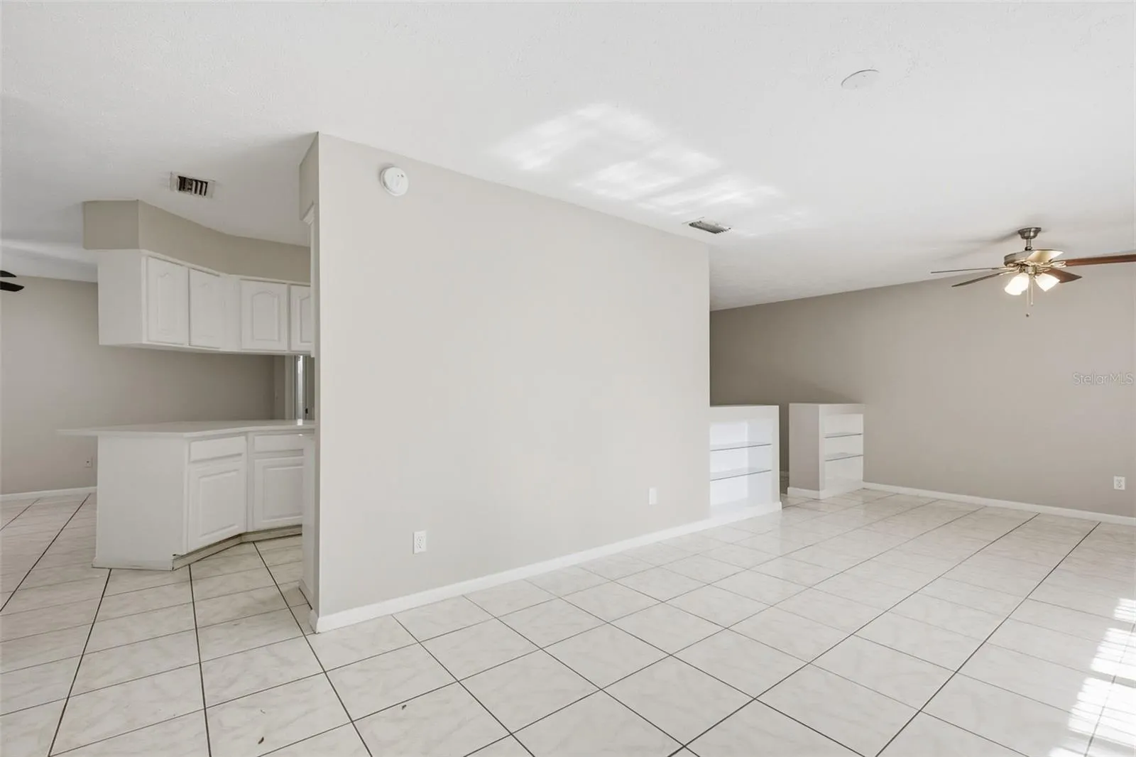 7730 HINSDALE DR