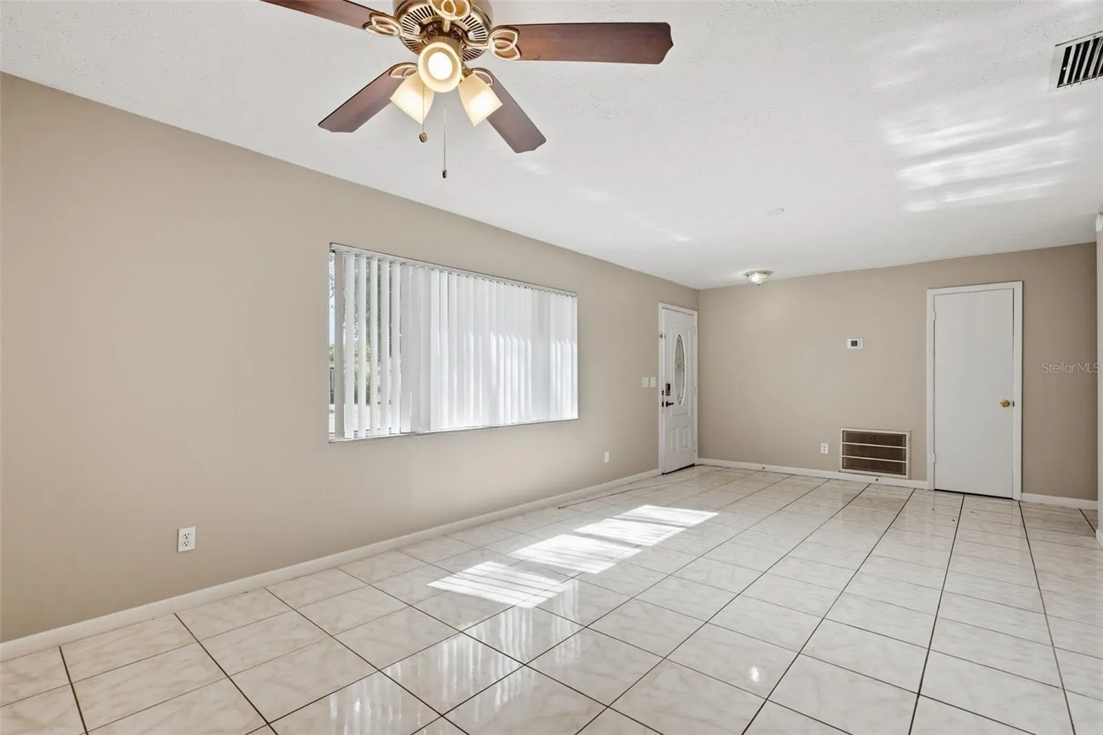 7730 HINSDALE DR