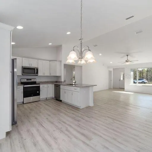 6609 N GRAYTON TER