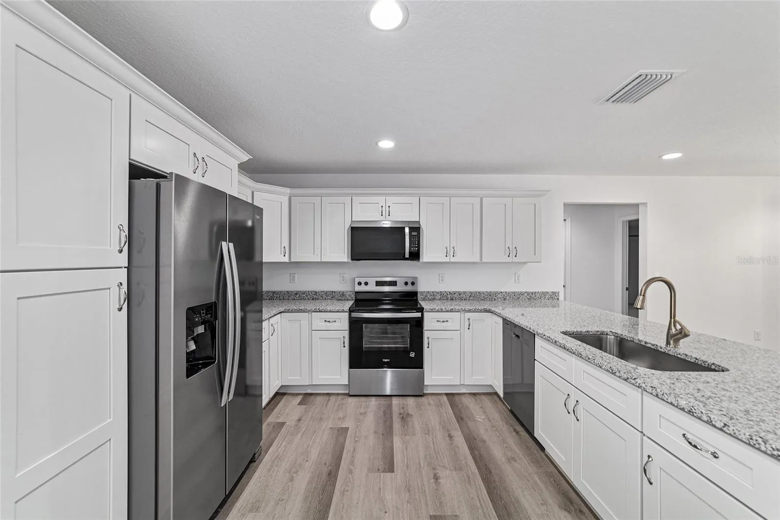 6609 N GRAYTON TER
