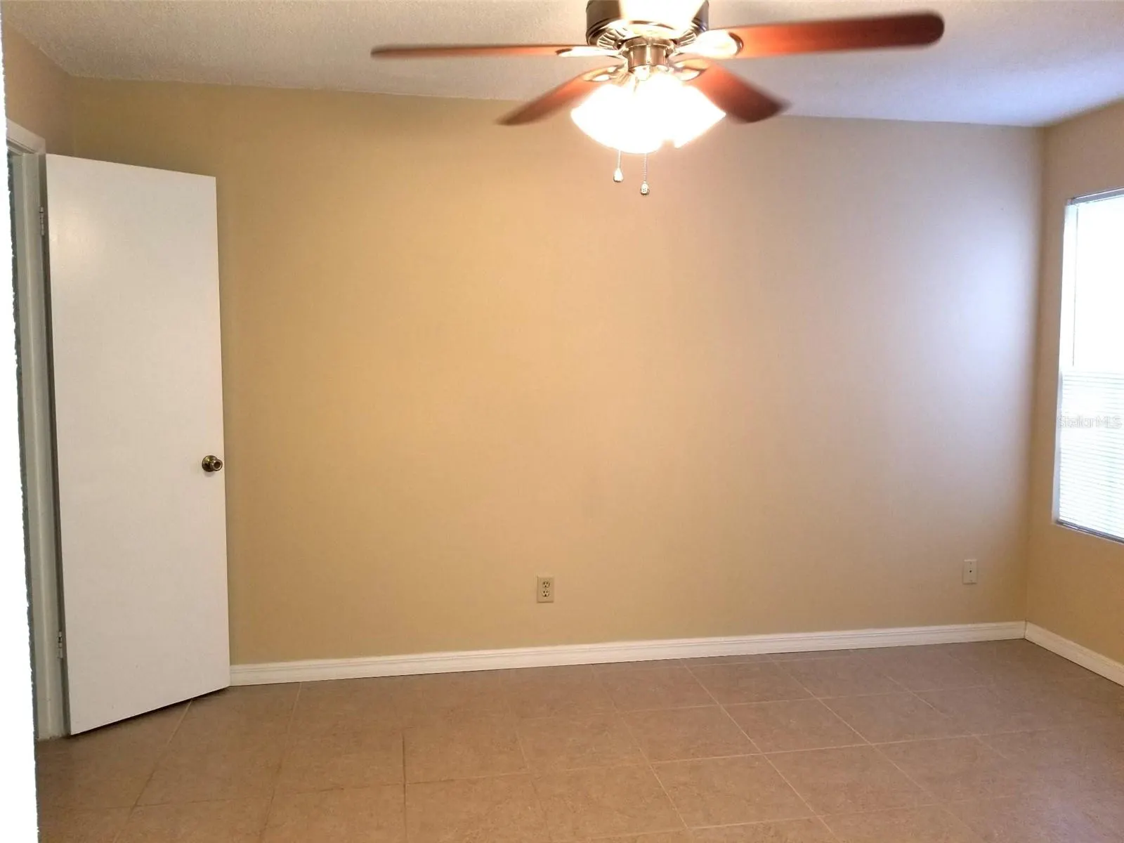 380 LAKE MEADE CT #101 #101