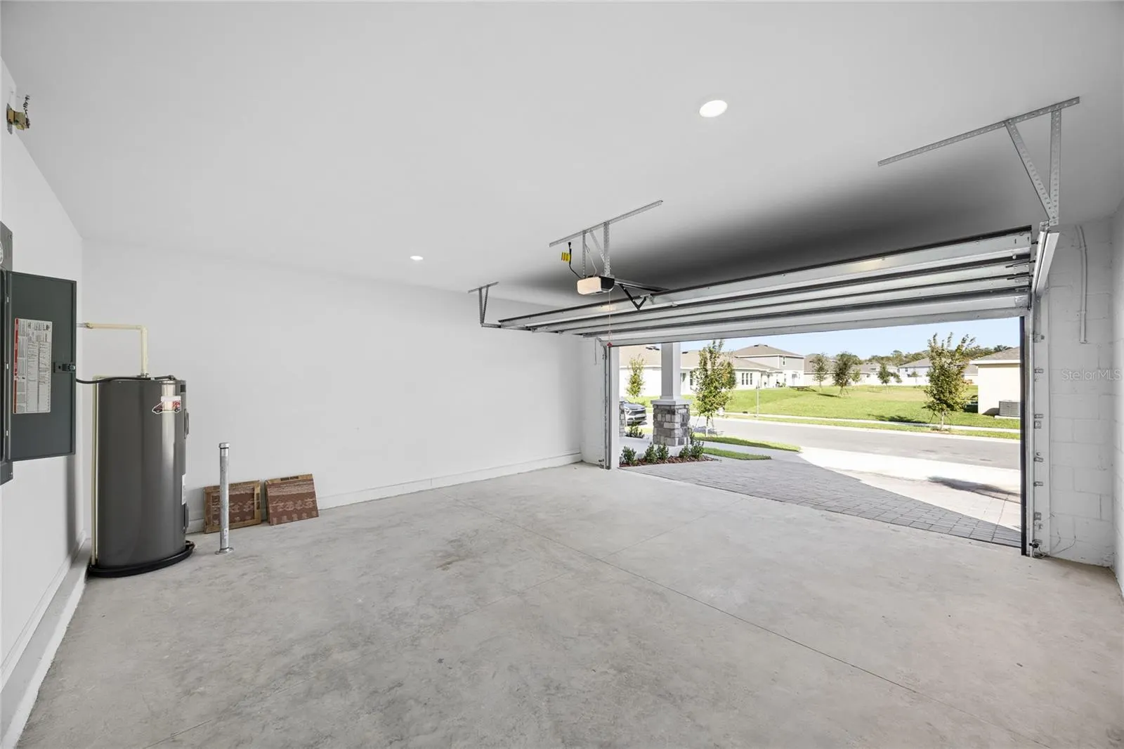 5252 WORCHESTER DR