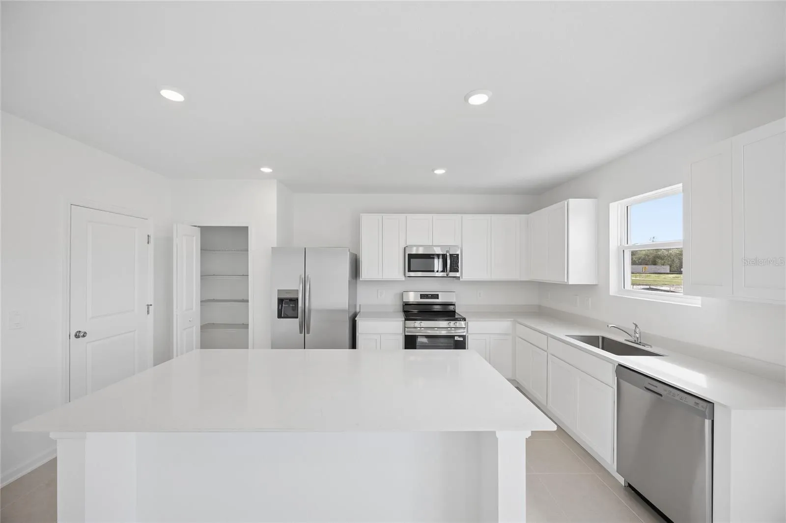 5252 WORCHESTER DR