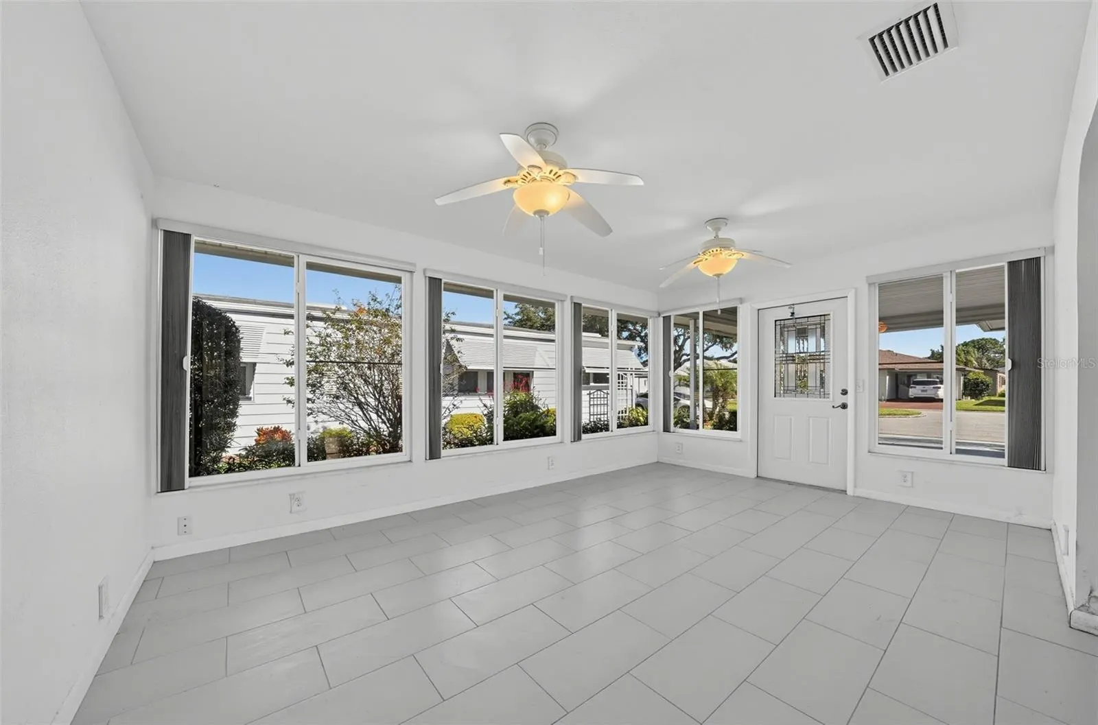 4851 COLONNADES CLUB BLVD