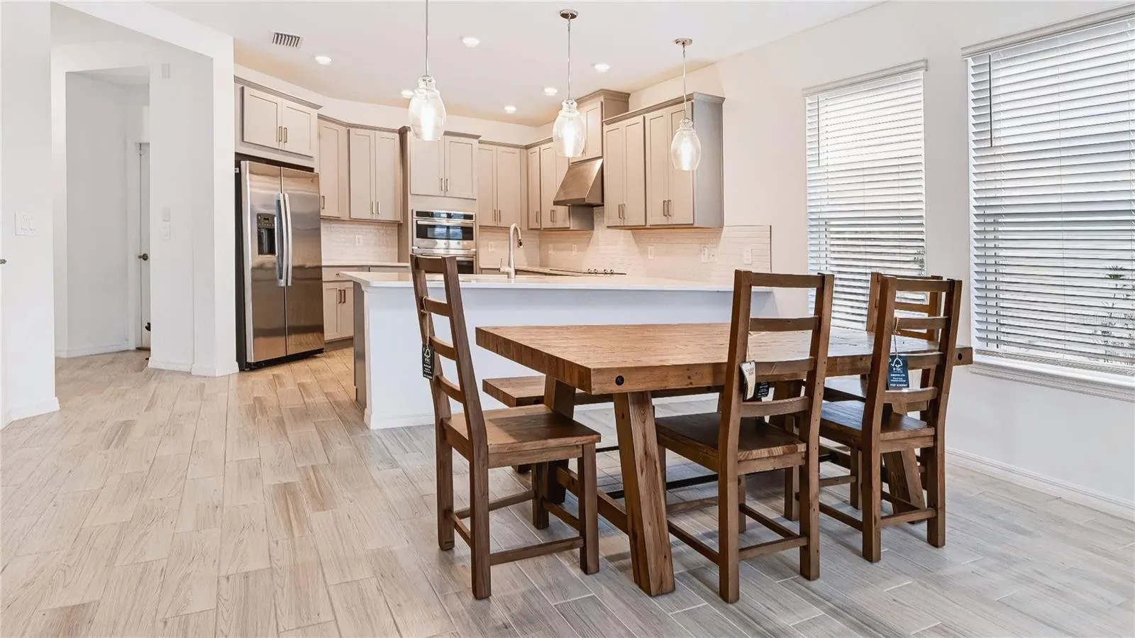 5665 FICUS AUREA ST