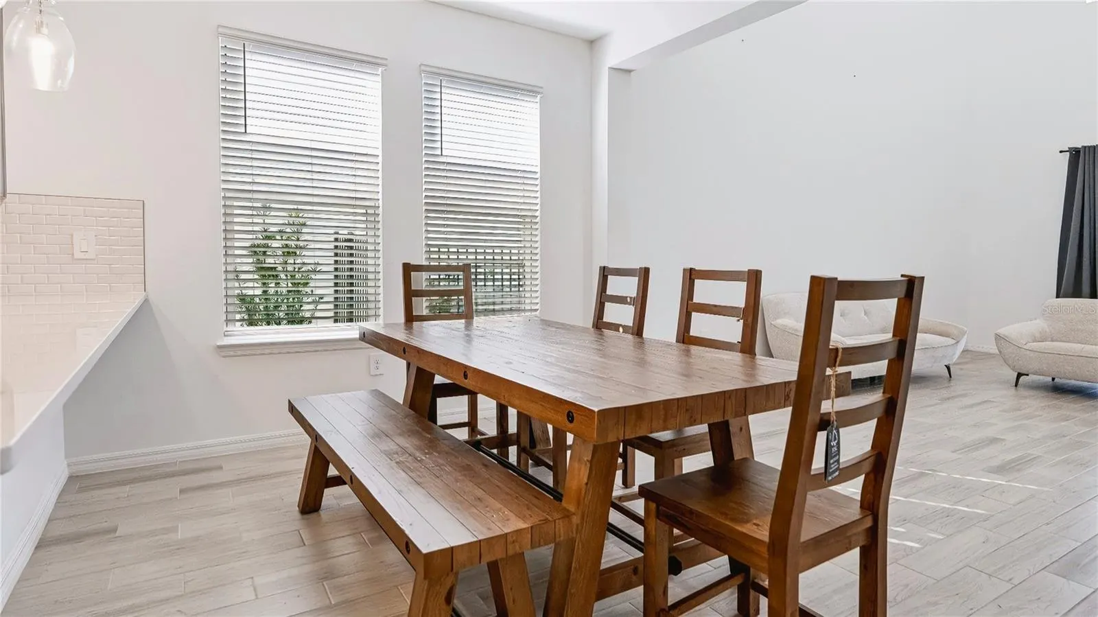 5665 FICUS AUREA ST
