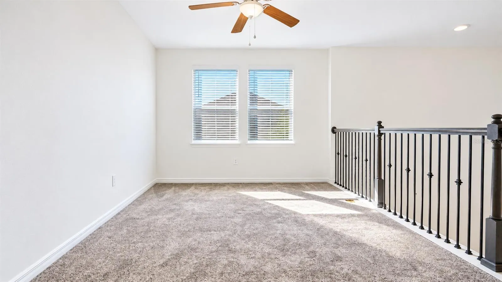 5665 FICUS AUREA ST