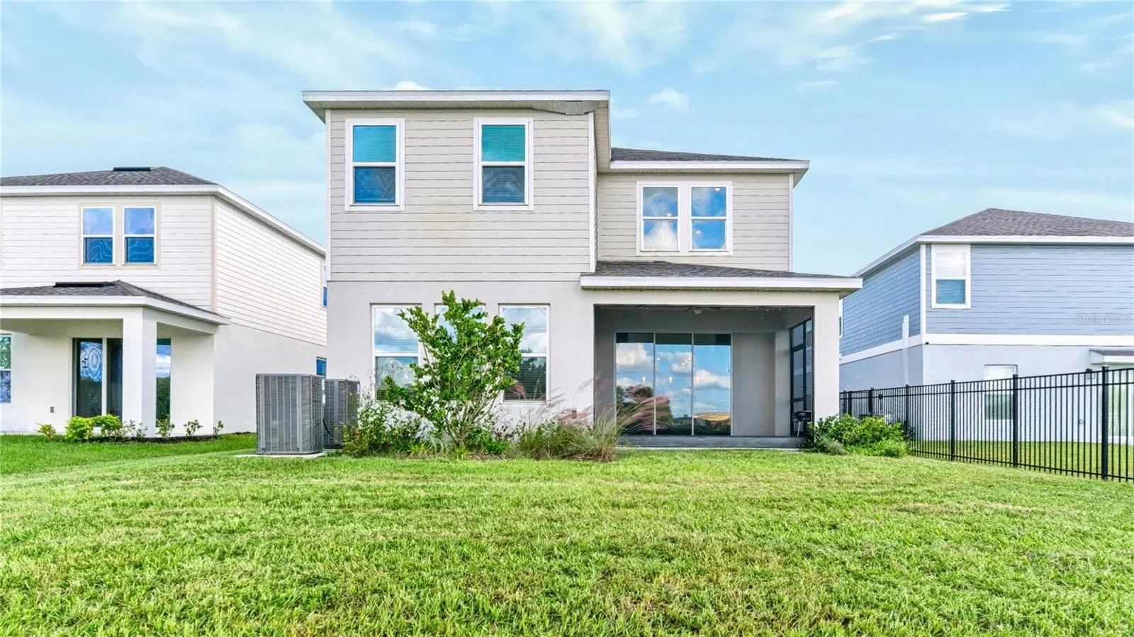 5665 FICUS AUREA ST
