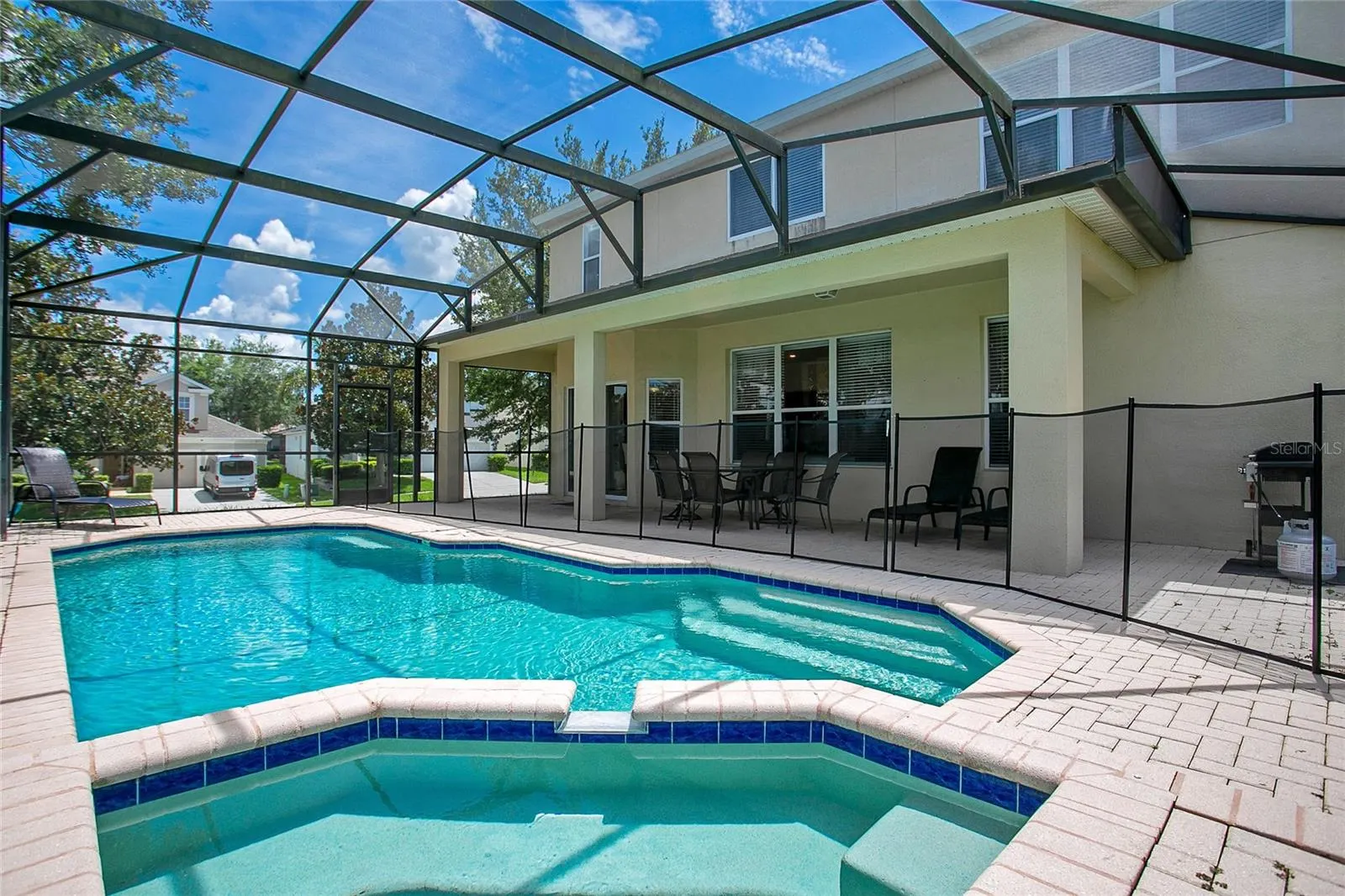2669 MANESTY LN
