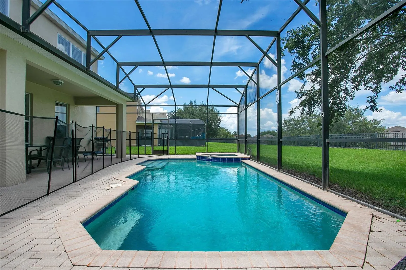 2669 MANESTY LN