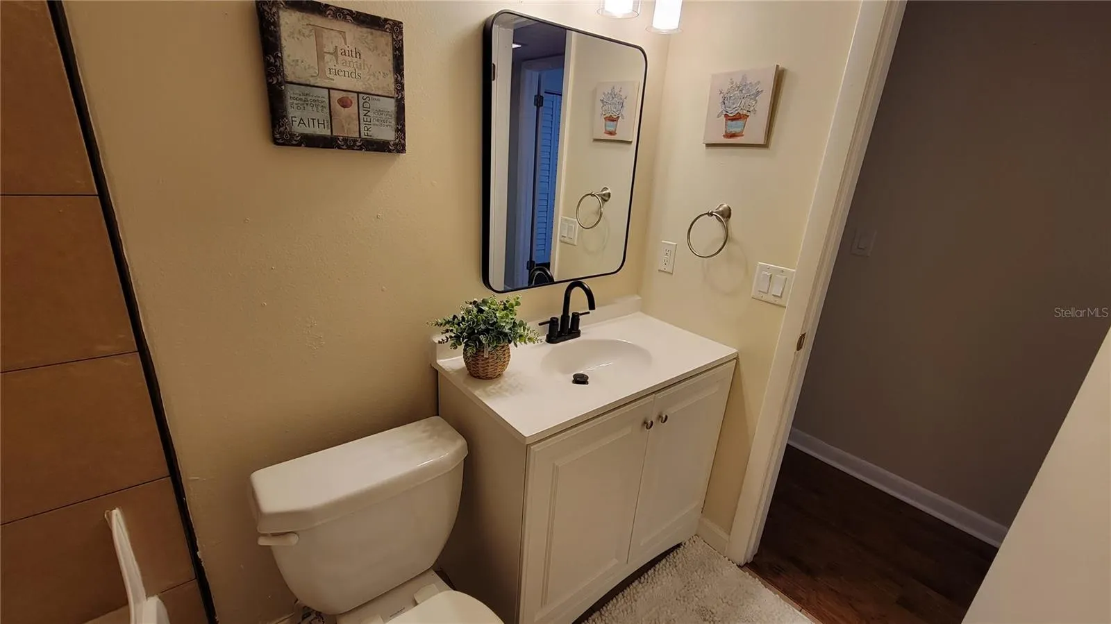 3252 S SEMORAN BLVD #22 #22