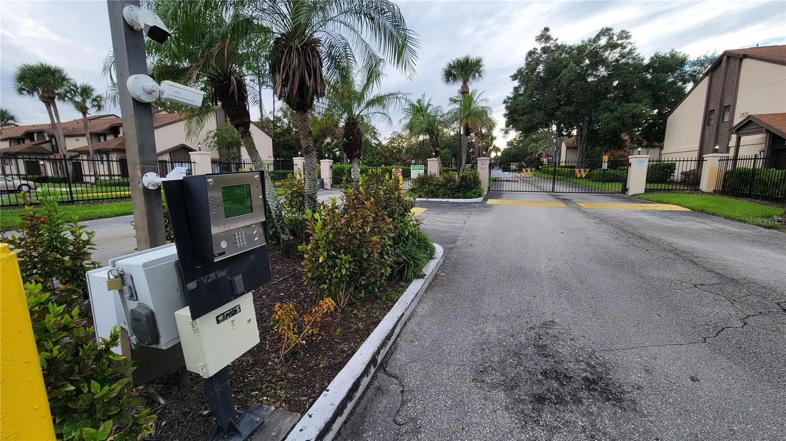 3252 S SEMORAN BLVD #22 #22