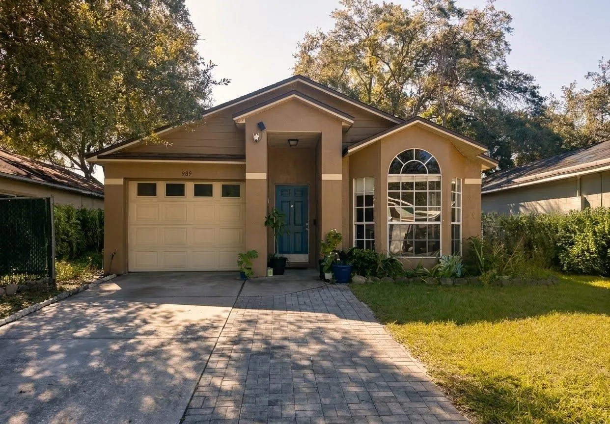 989 HAMLET CT
