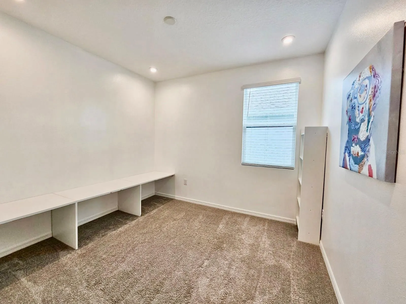 2410 RIVERBANK CV