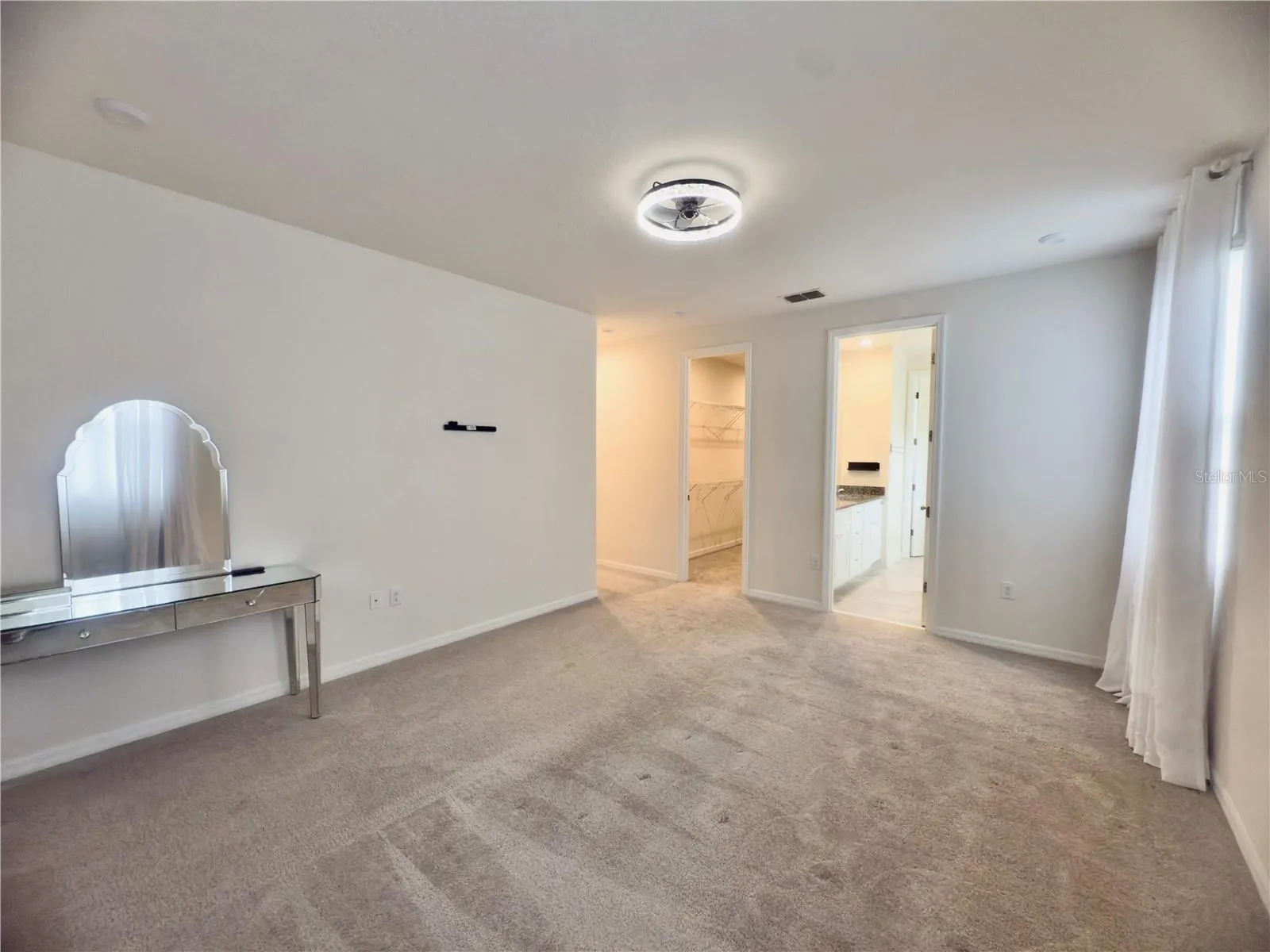 2410 RIVERBANK CV