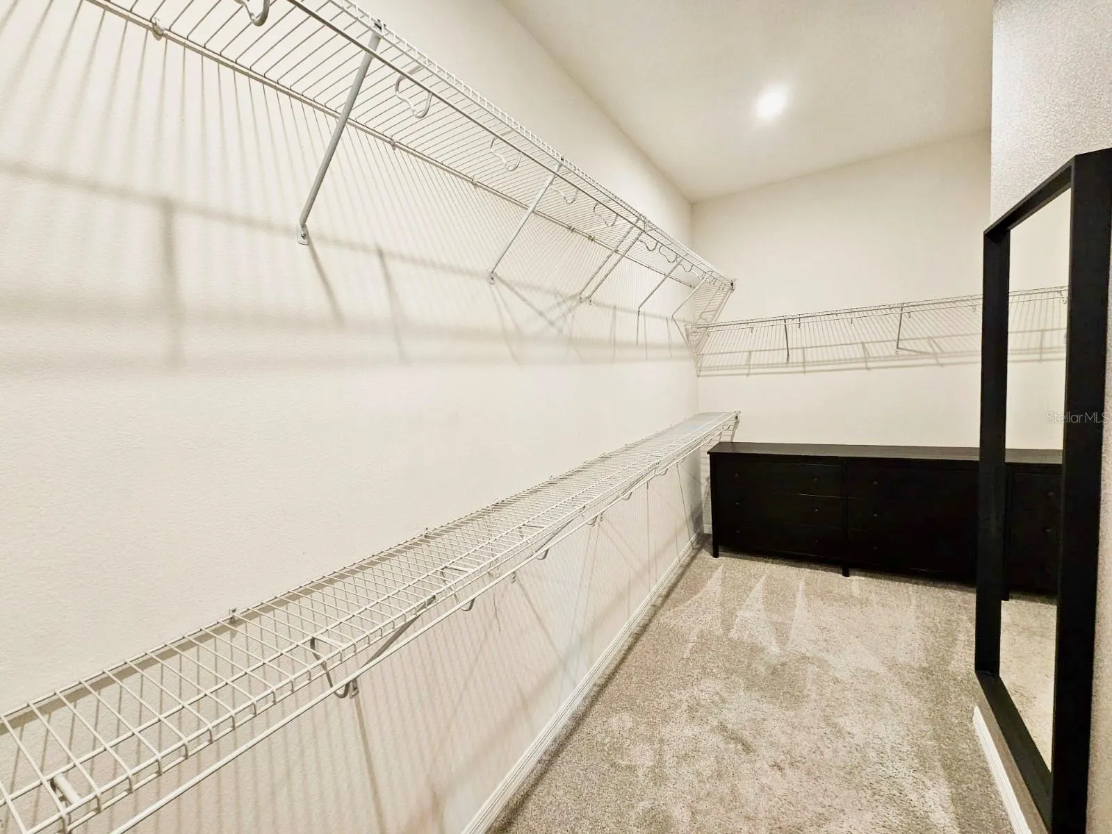 2410 RIVERBANK CV
