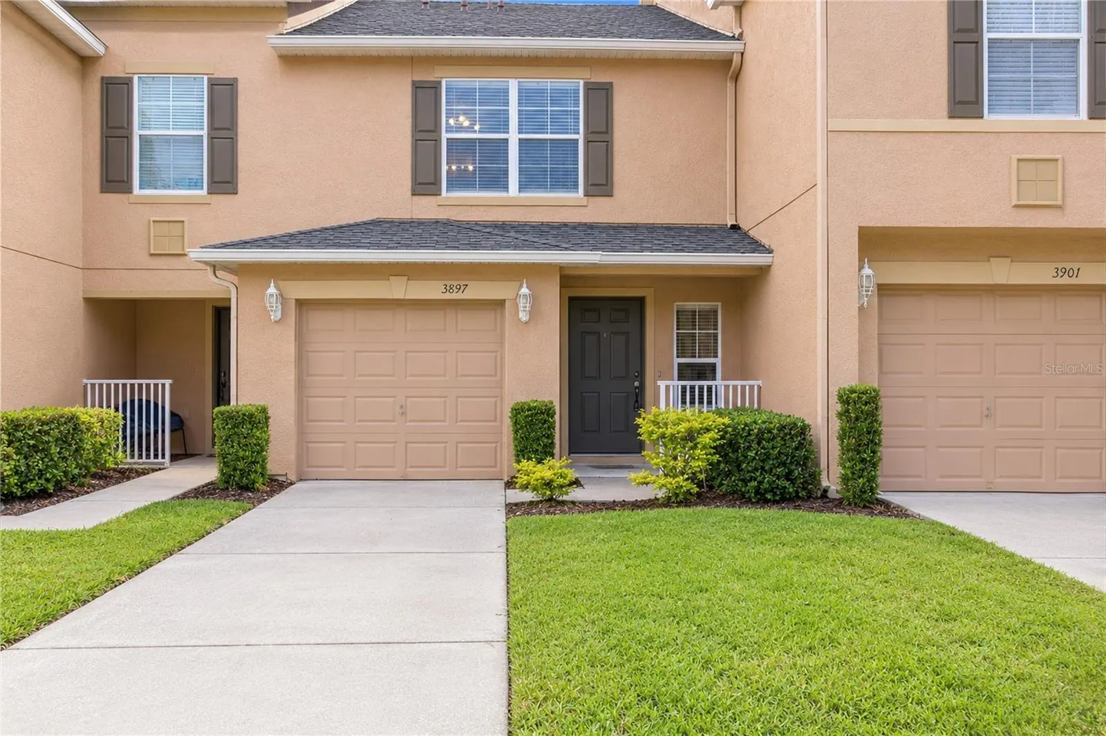 3897 SILVERBELL LOOP