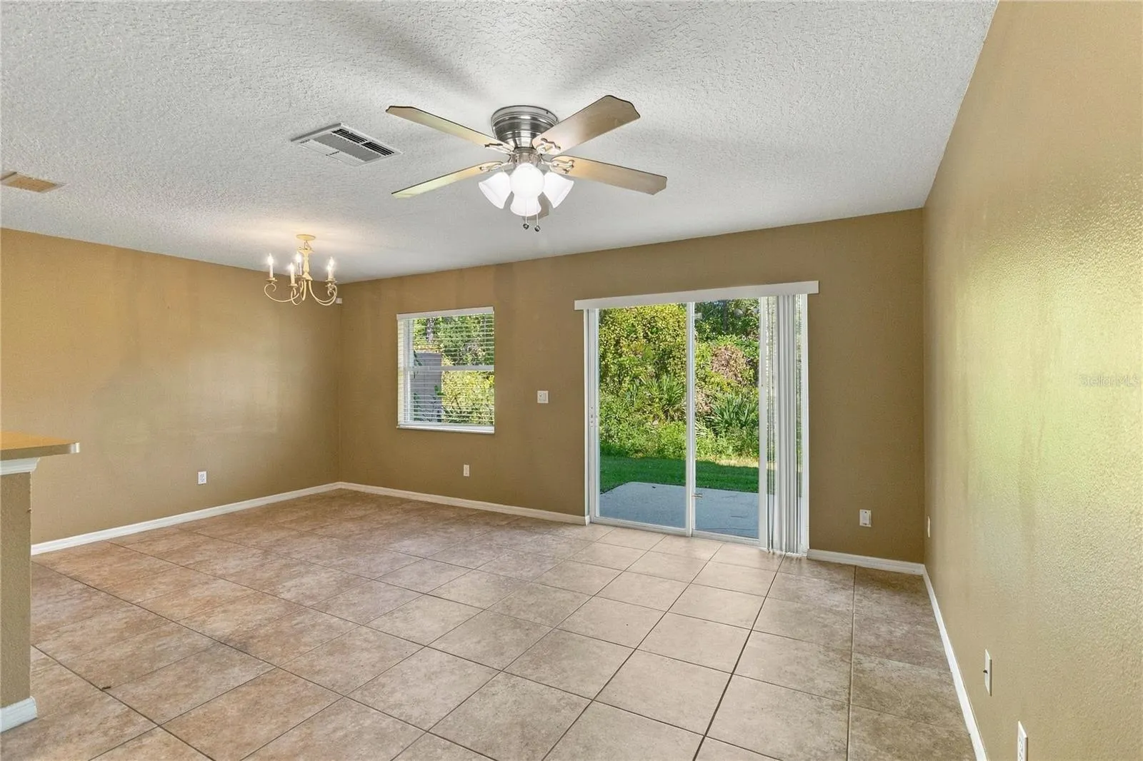 3897 SILVERBELL LOOP