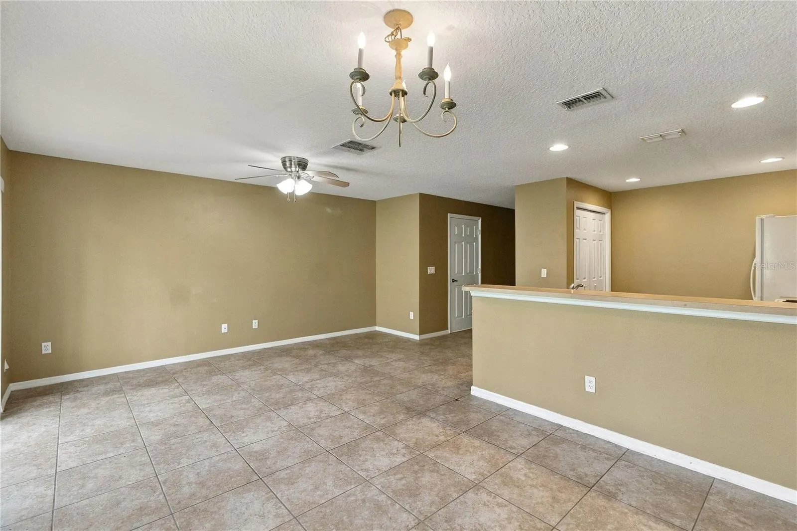 3897 SILVERBELL LOOP