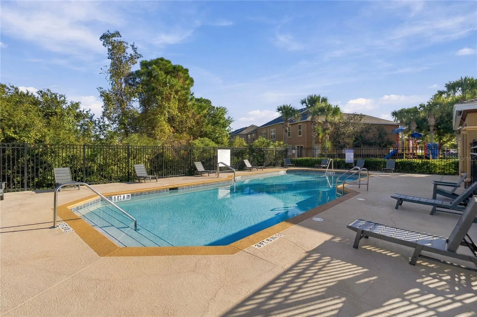3897 SILVERBELL LOOP