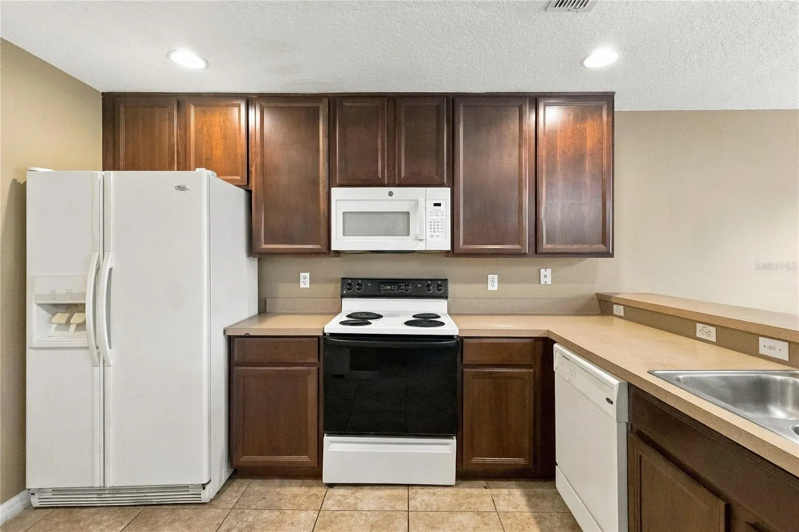 3897 SILVERBELL LOOP