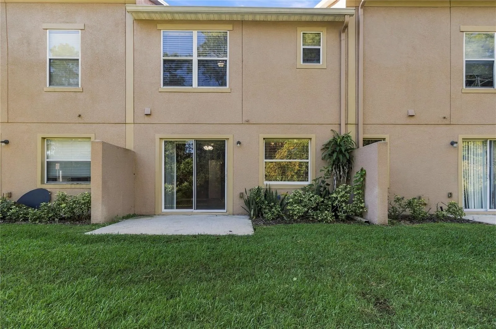 3897 SILVERBELL LOOP