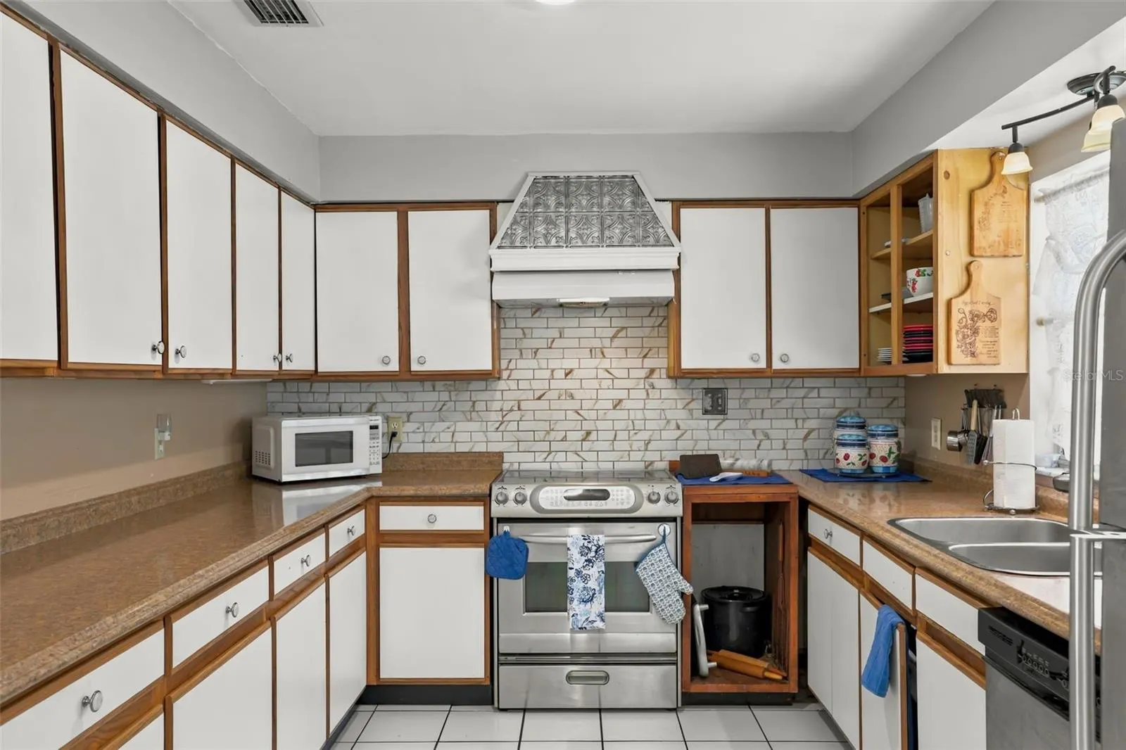 2112 PLYMOUTH SORRENTO RD