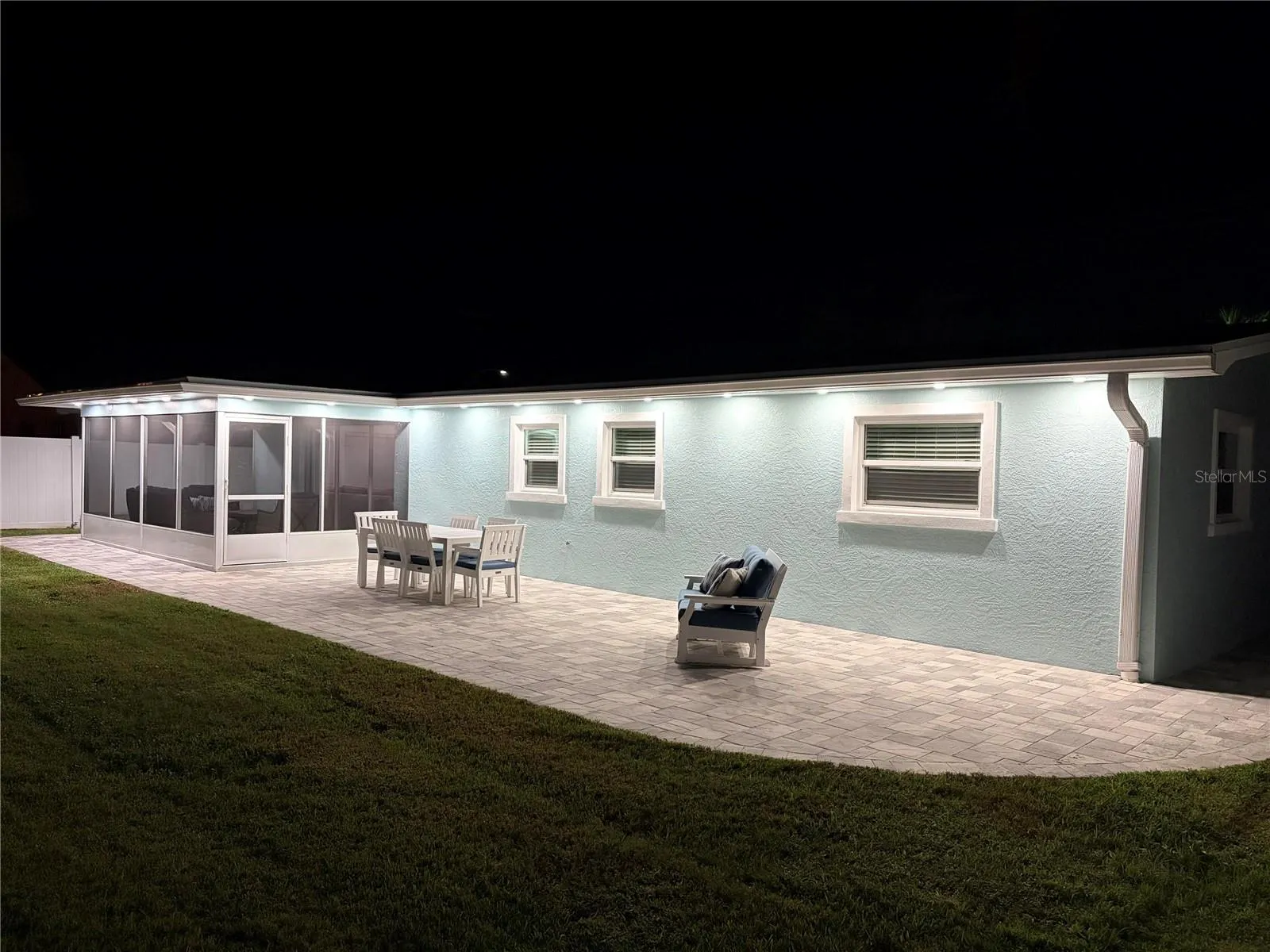 785 SAN SALVADOR DR
