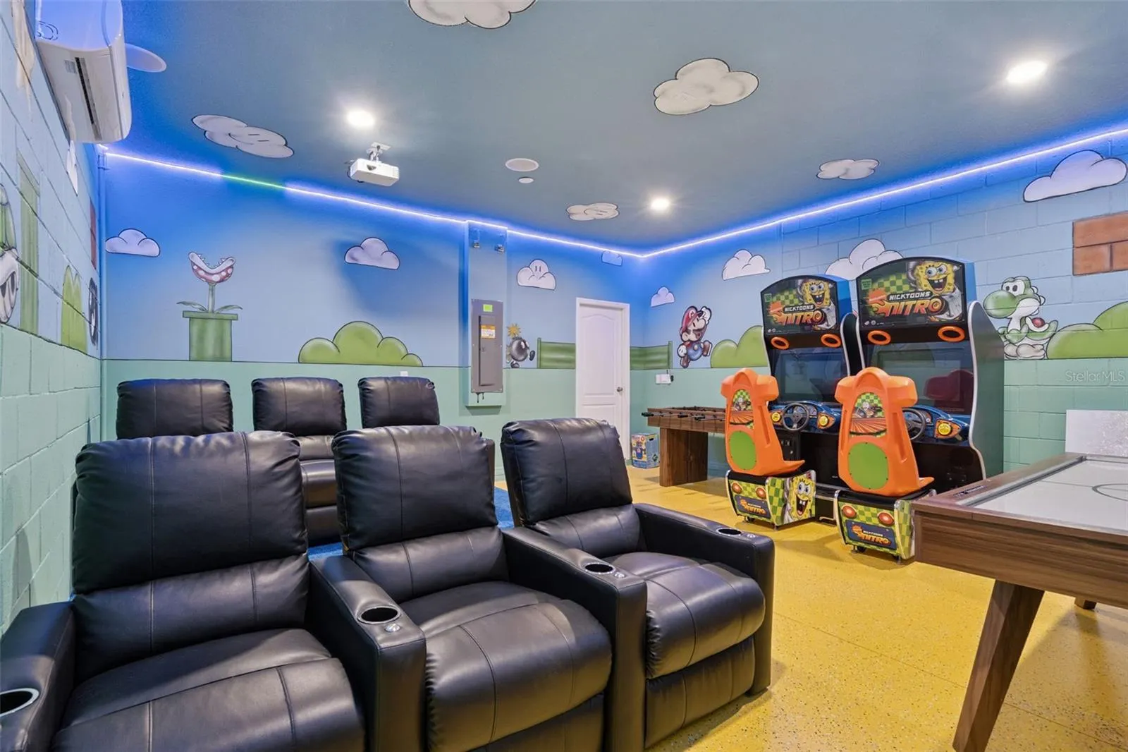 7646 OAKMOSS LOOP
