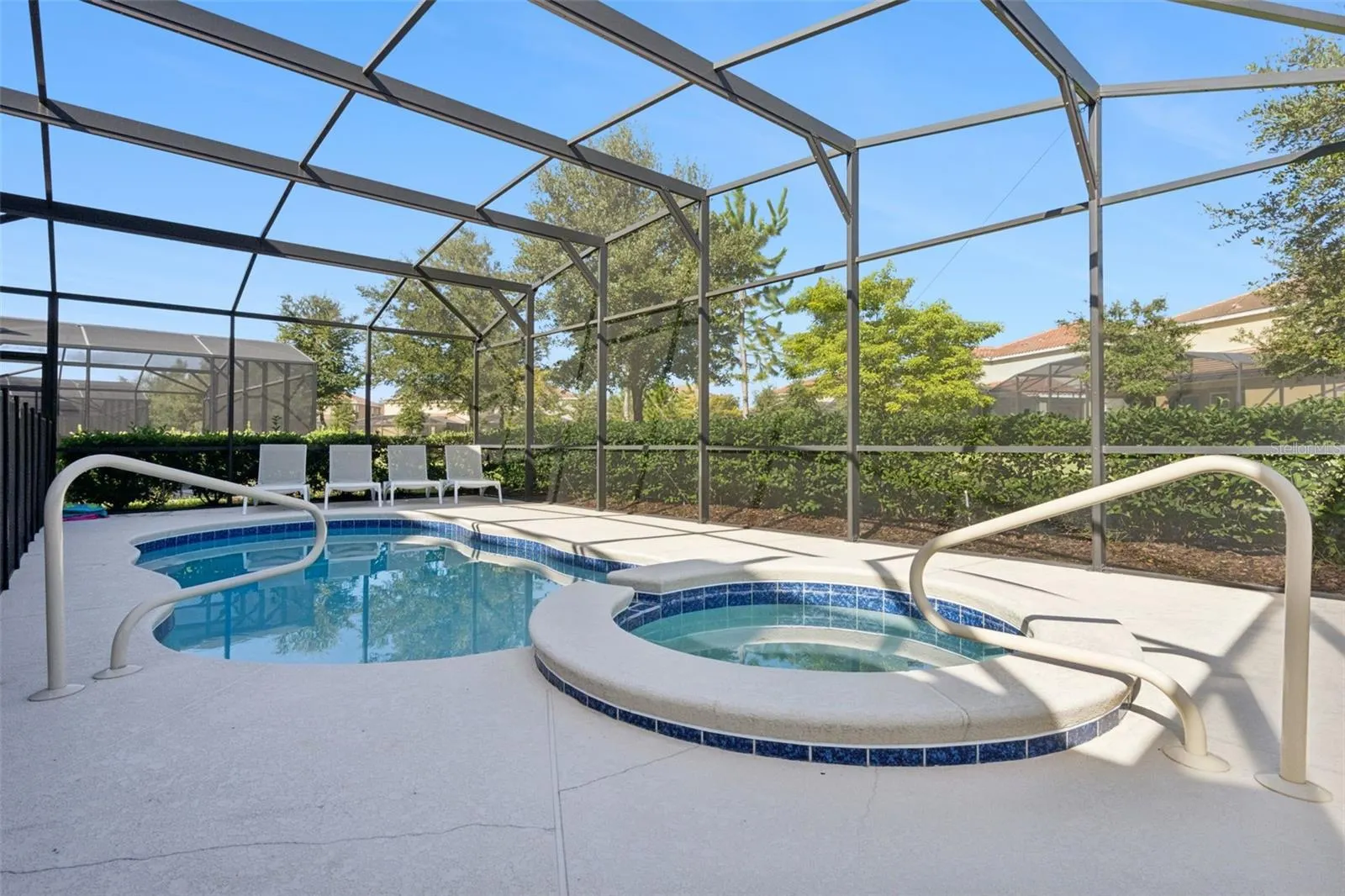 7646 OAKMOSS LOOP