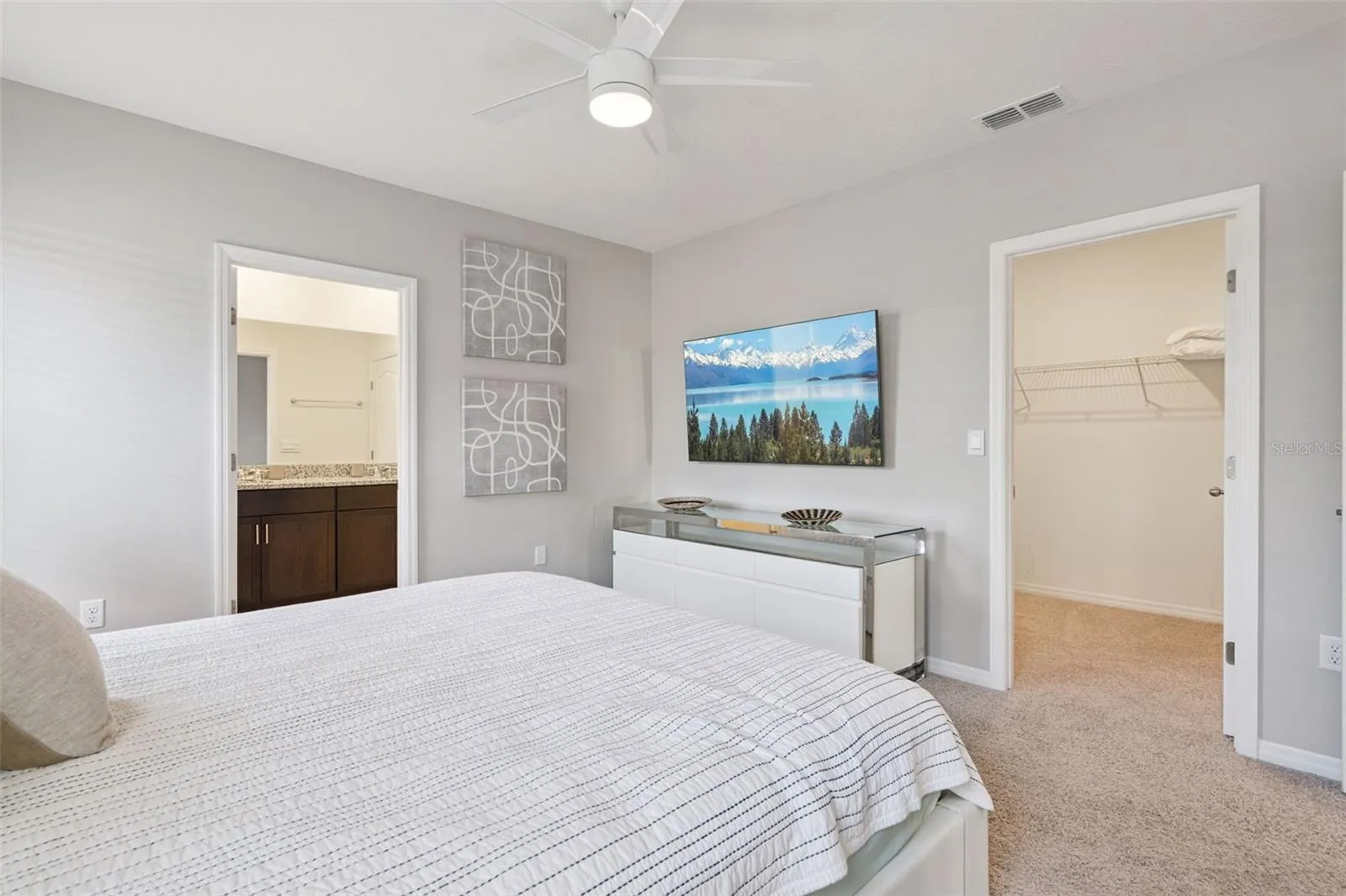 7646 OAKMOSS LOOP