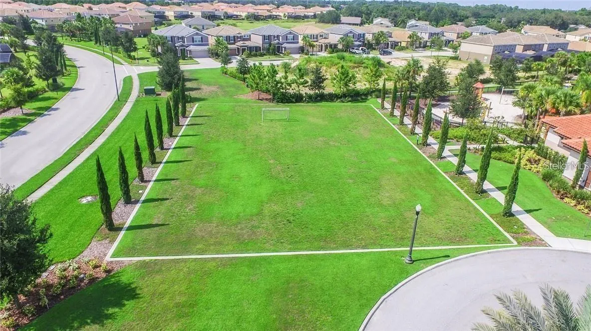 7646 OAKMOSS LOOP