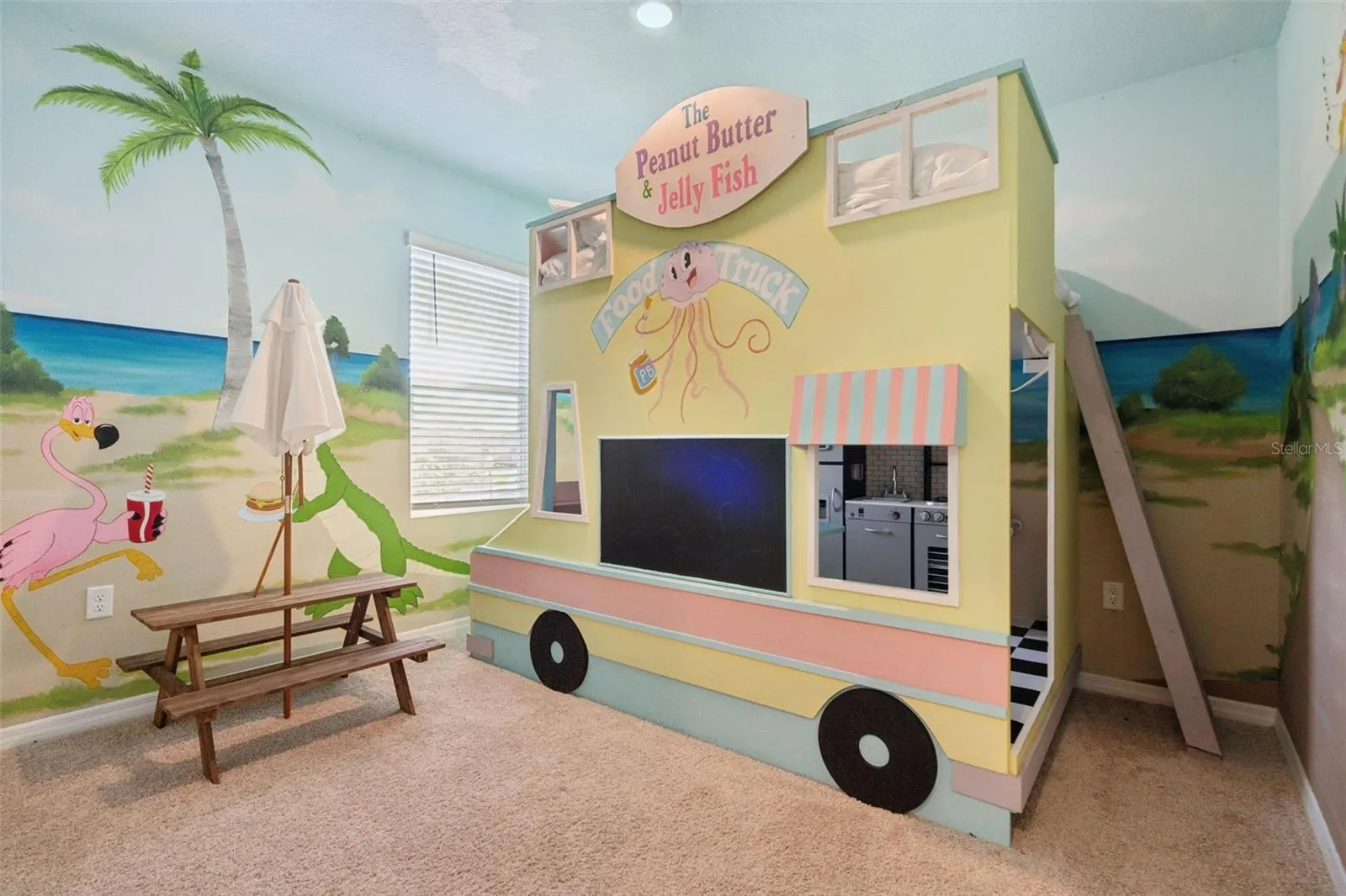7646 OAKMOSS LOOP