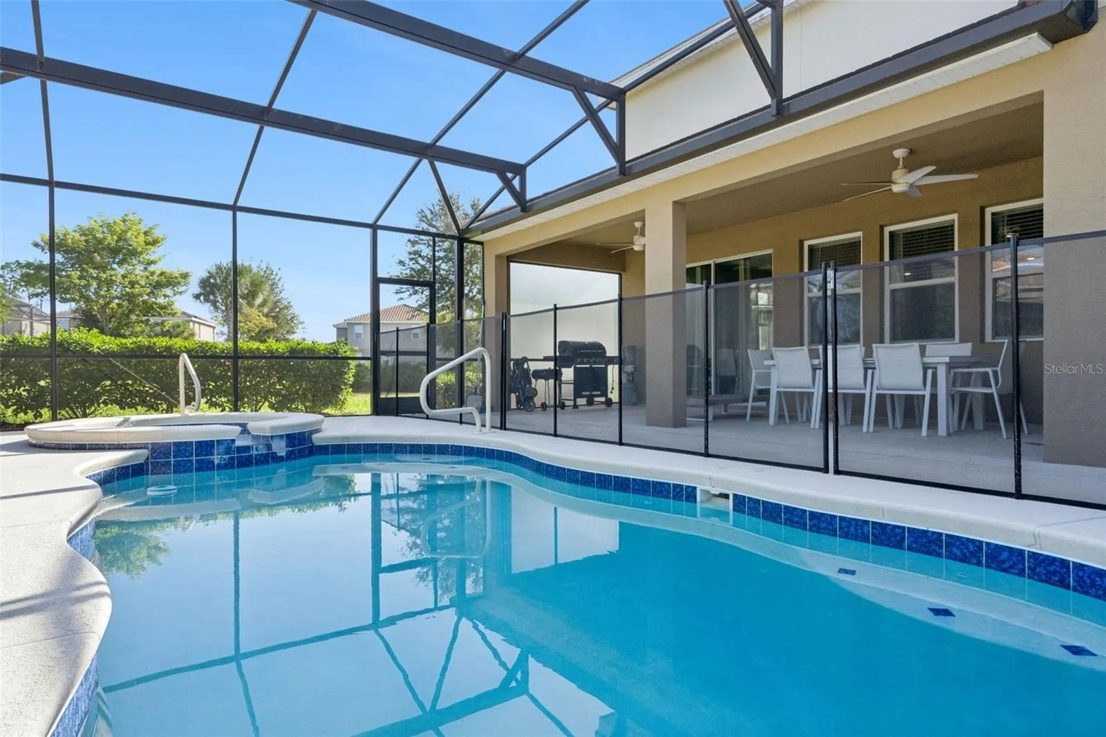 7646 OAKMOSS LOOP