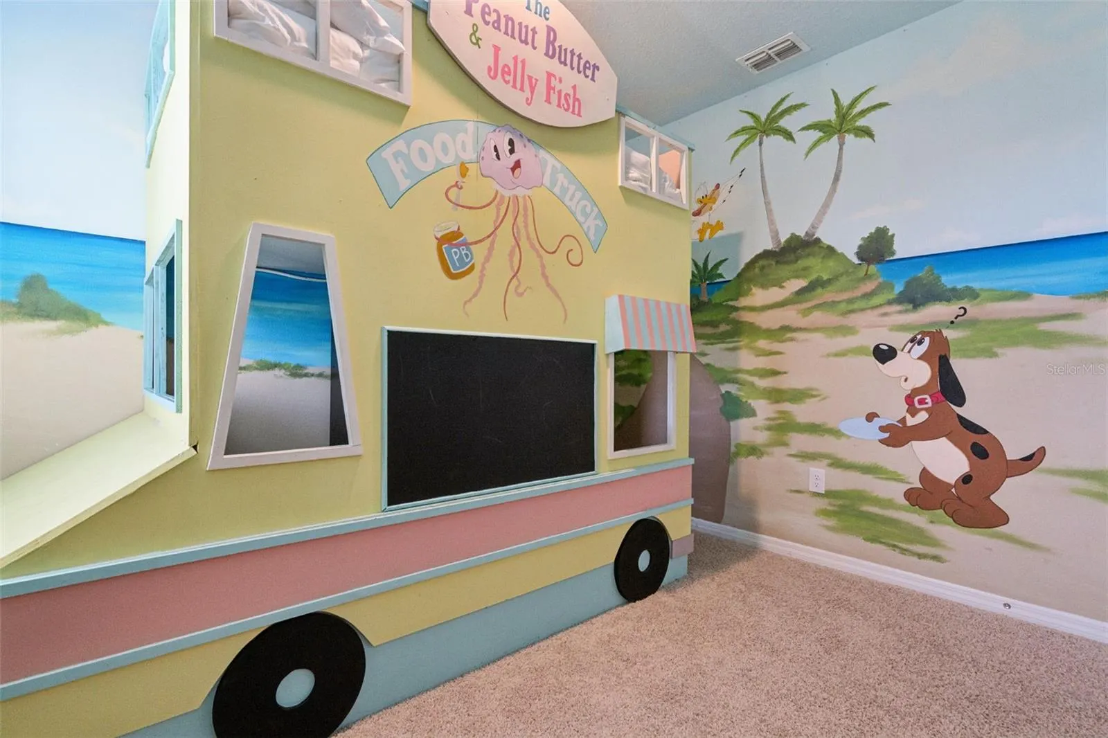 7646 OAKMOSS LOOP