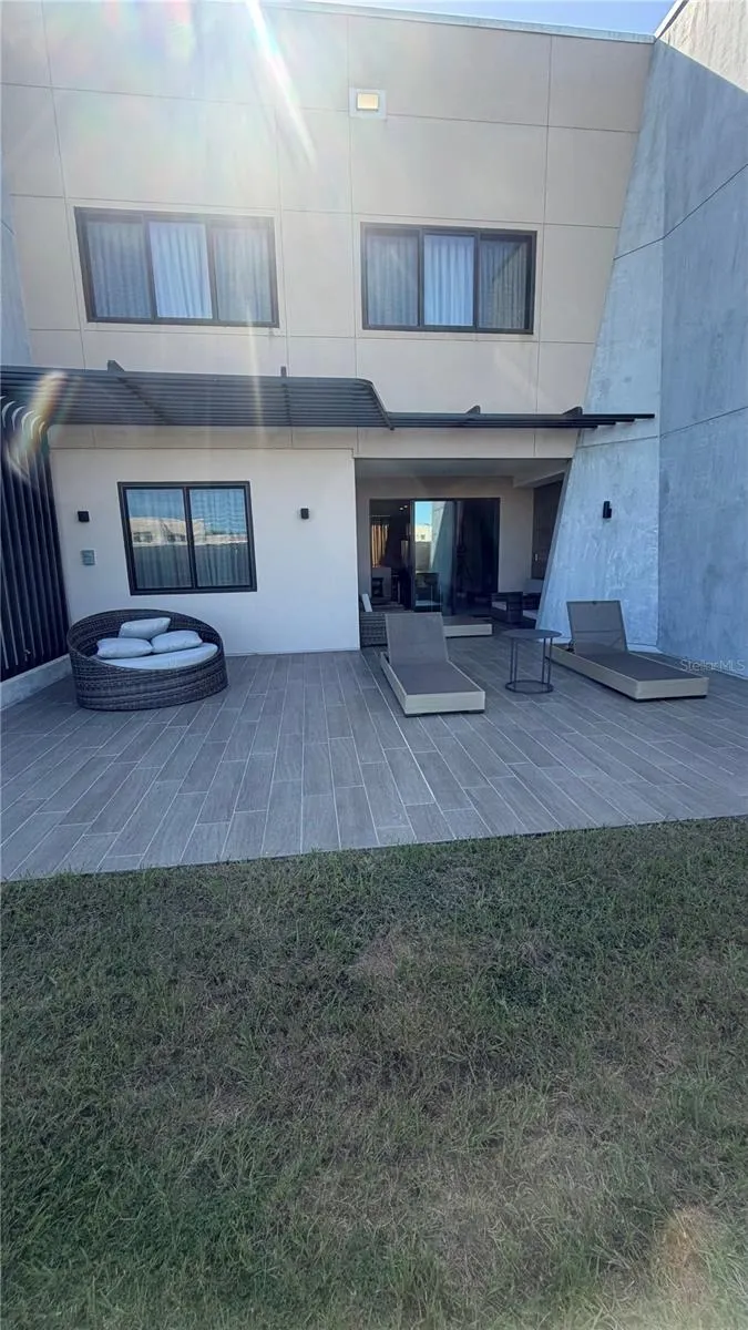5535 POSITANO WAY