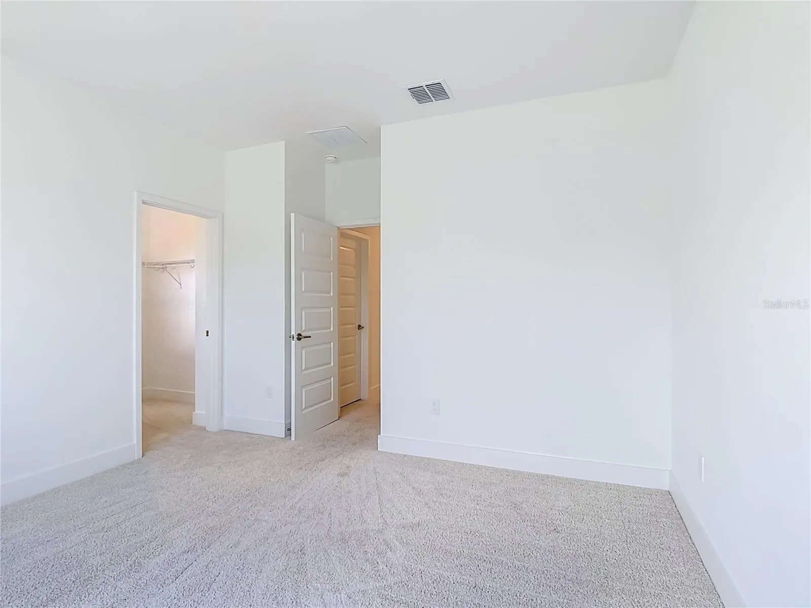 13504 AUTUMN HARVEST AVE