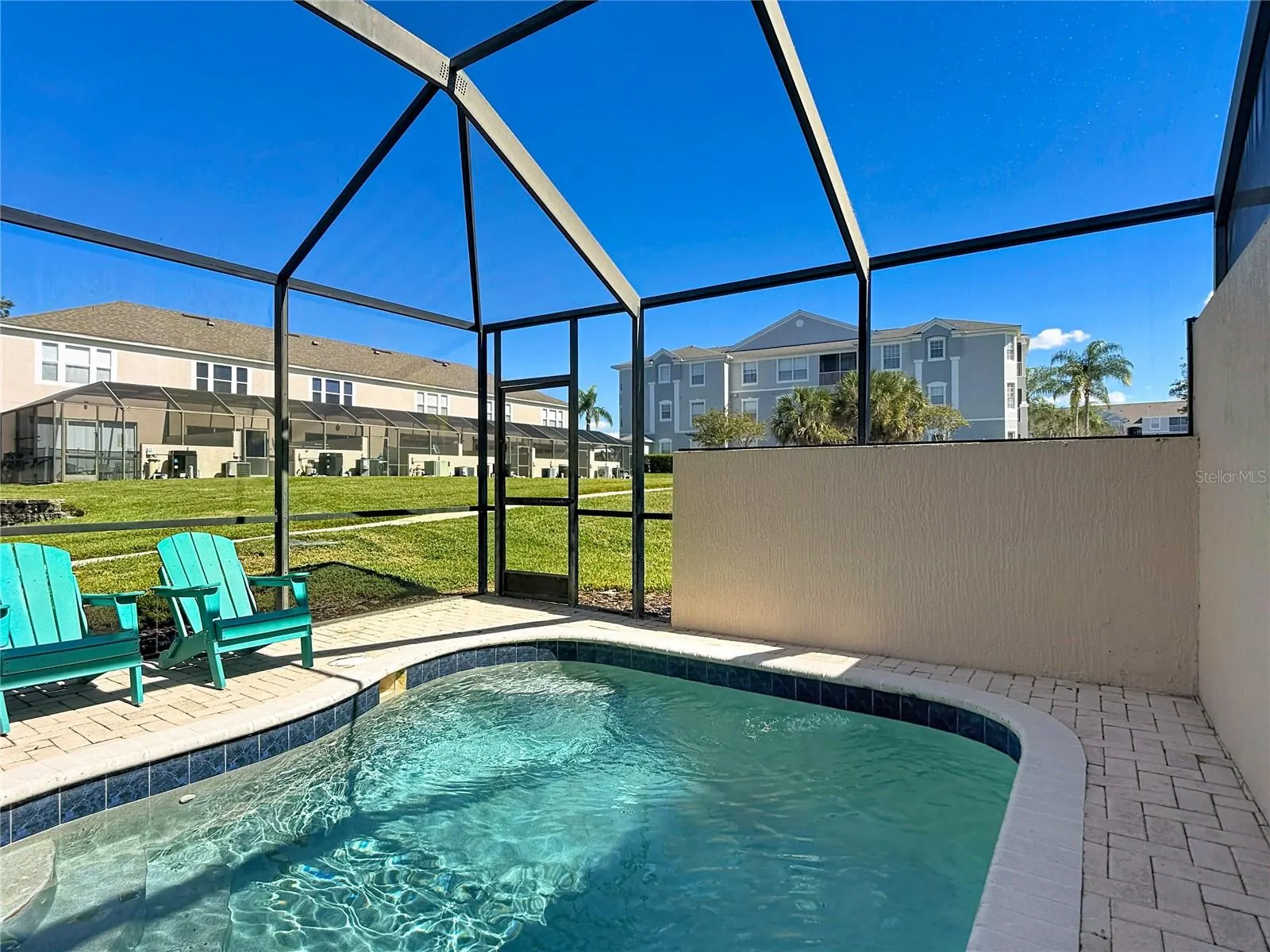 2321 SILVER PALM DR