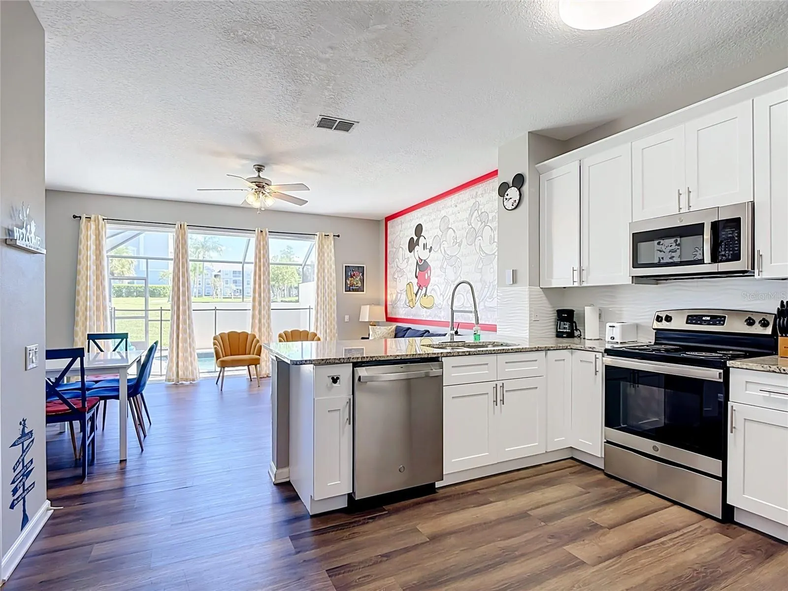 2321 SILVER PALM DR
