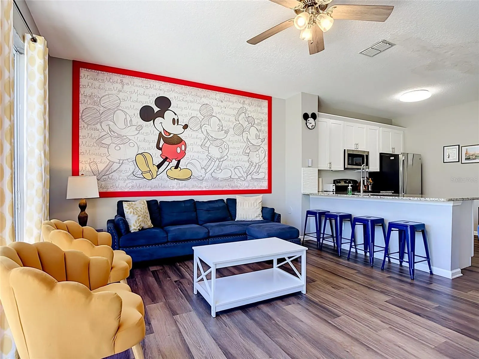 2321 SILVER PALM DR