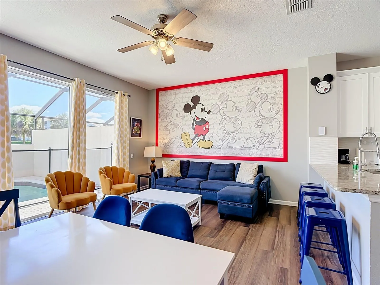 2321 SILVER PALM DR