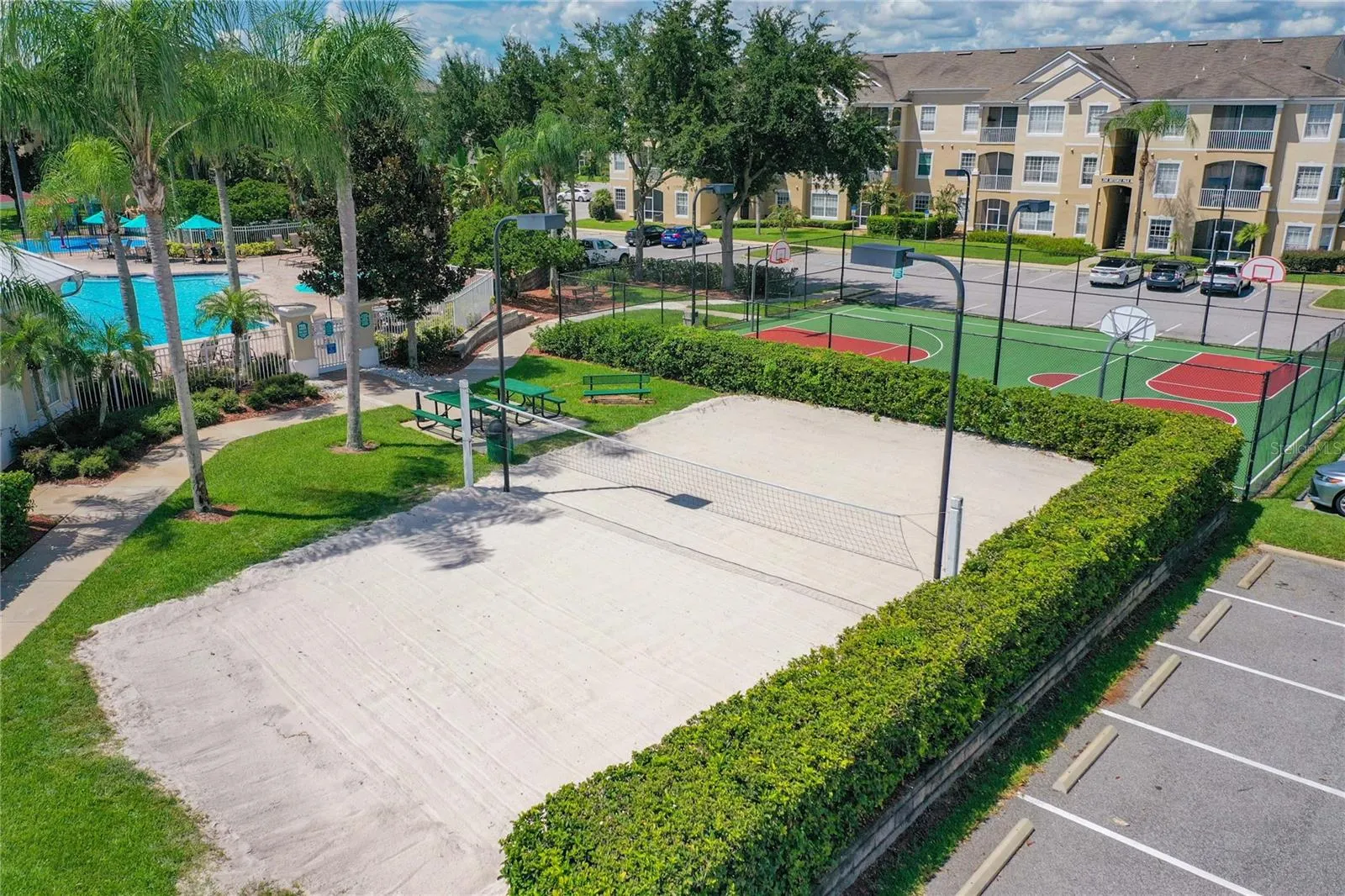 2321 SILVER PALM DR