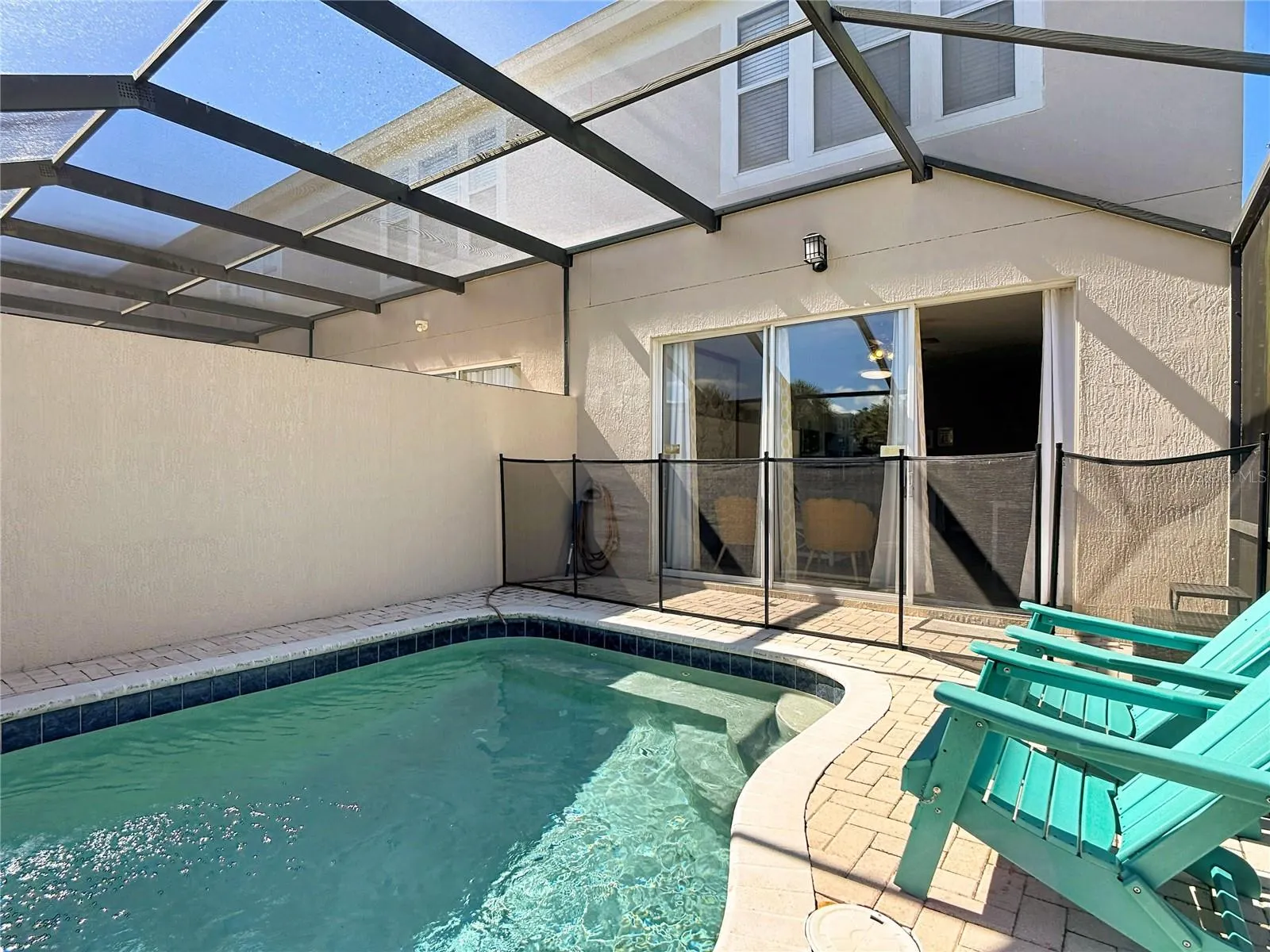 2321 SILVER PALM DR