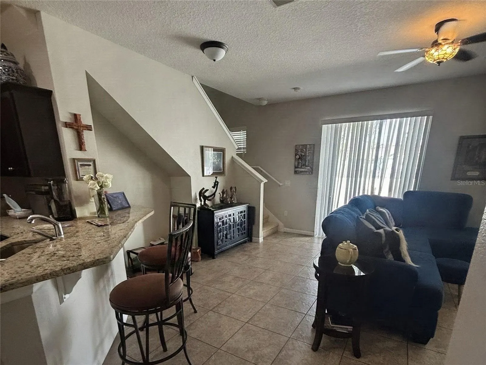 4854 POOLSIDE DR