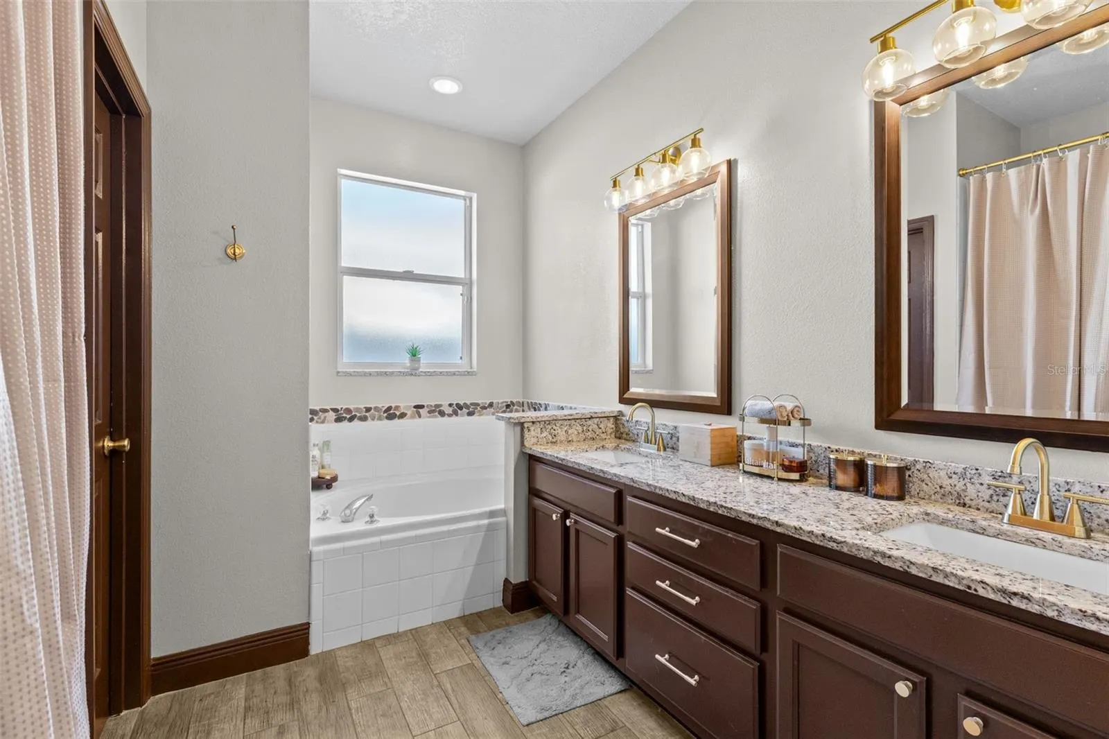 10337 ANDOVER POINT CIR