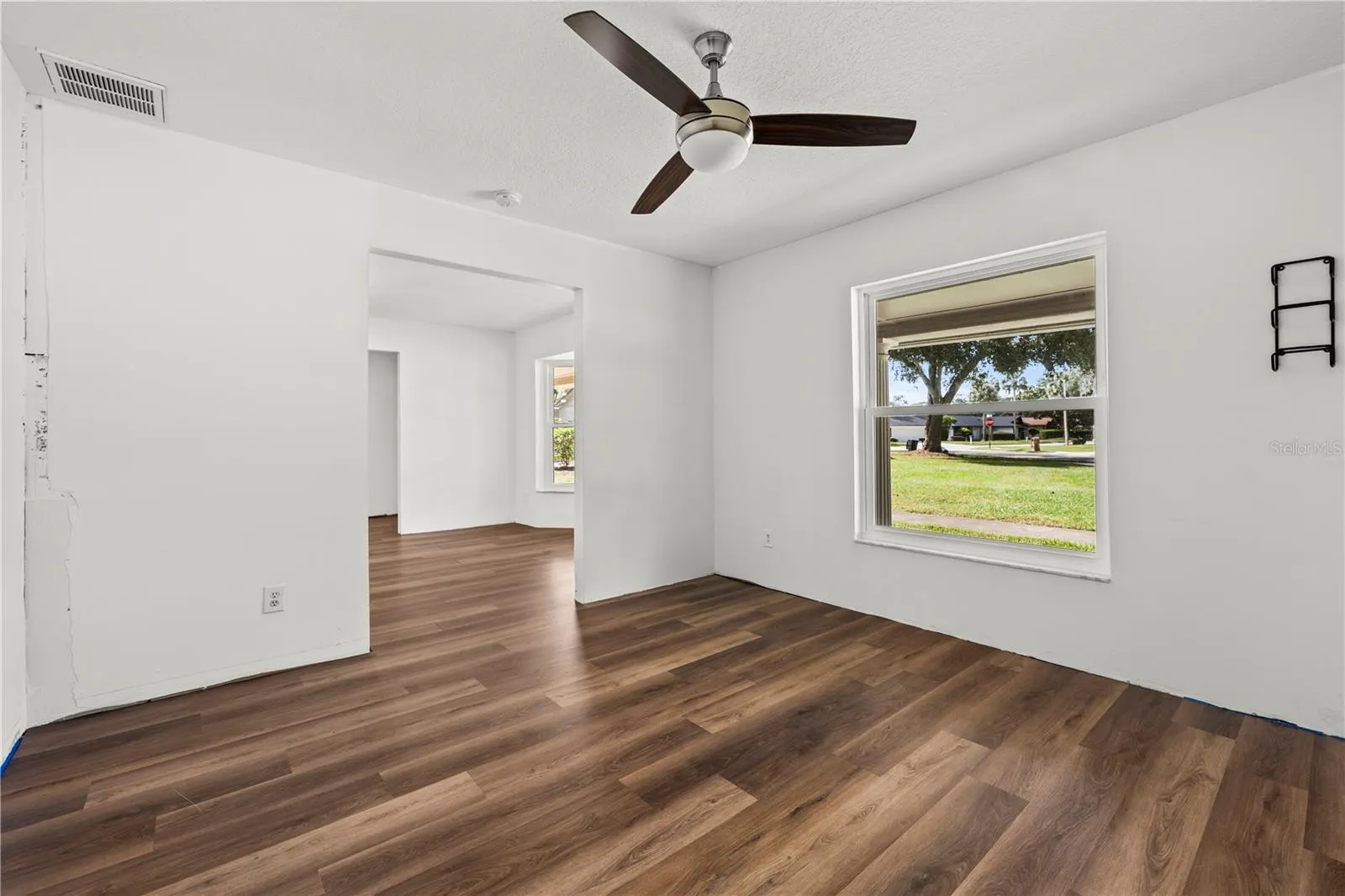 752 RIVERBAY CT